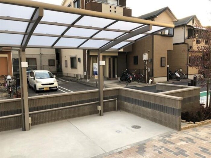 物件外観写真2　(駐輪場)
