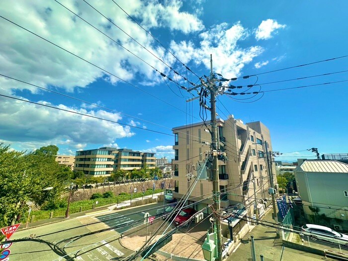 物件内観写真22　(室内からの展望)