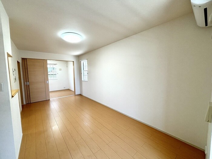 物件内観写真13　(居室)