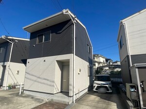 ｱﾑｰﾙｶｰｻ･ｱﾚｰｸﾞﾚ（Ⅱ-B)外観写真