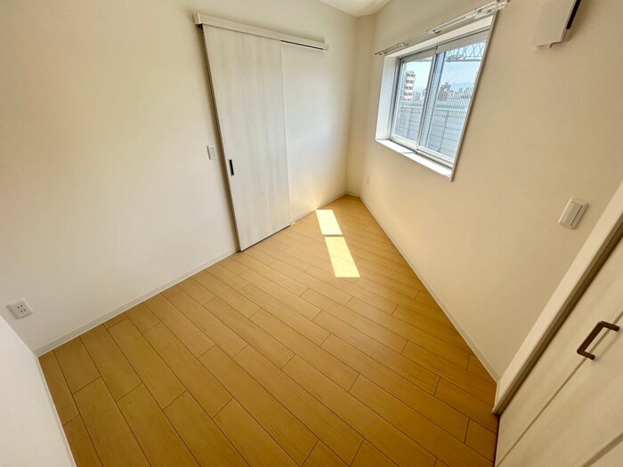 物件内観写真10　(居室)