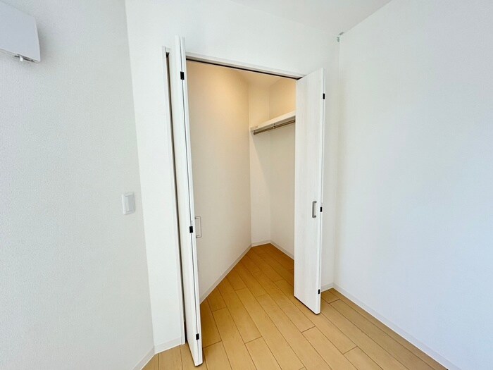 物件内観写真11　(収納)