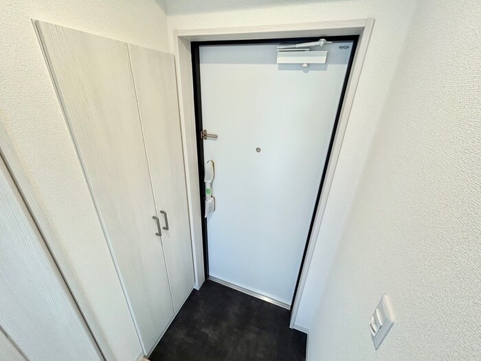 物件内観写真17　(玄関)