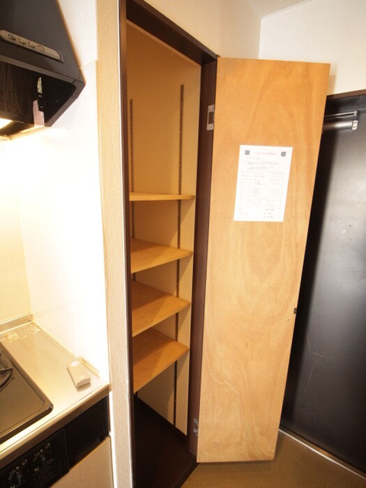 物件内観写真15　(靴箱)