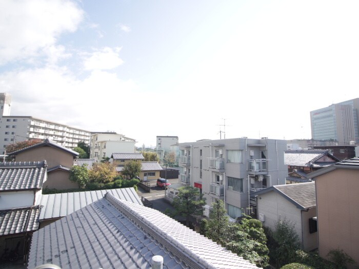 物件内観写真22　(室内からの展望)