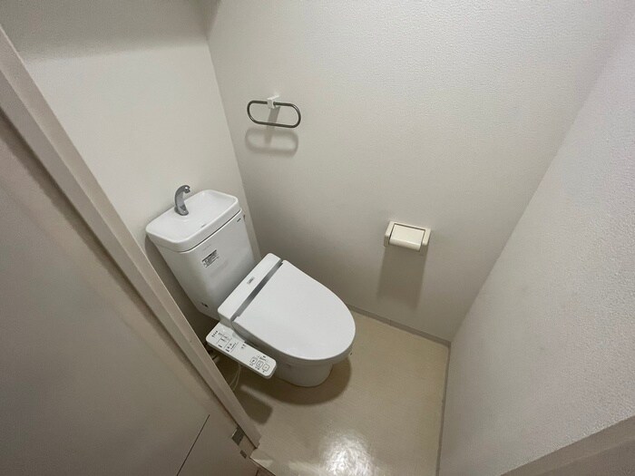 物件内観写真10　(トイレ)