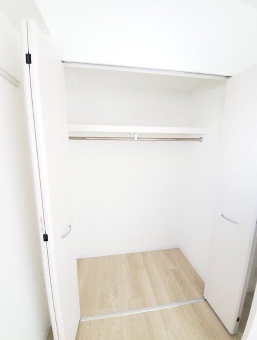 物件内観写真12　(収納)