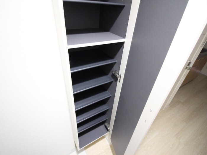 物件内観写真15　(靴箱)