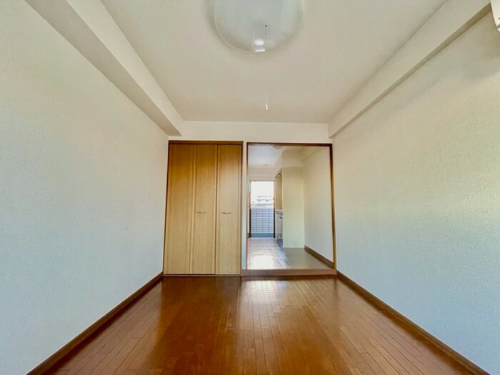 物件内観写真9　(居室)