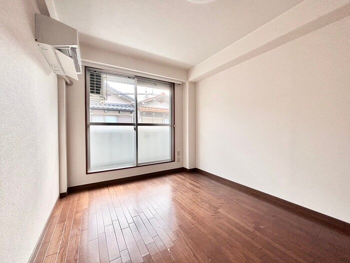 物件内観写真10　(居室)