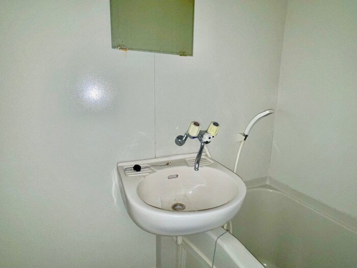 物件内観写真13　(洗面)