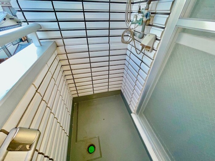 物件内観写真18　(洗濯機置場)