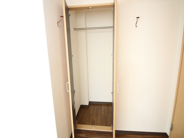 物件内観写真13　(収納)