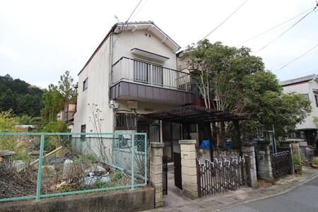小山中島町貸家外観写真