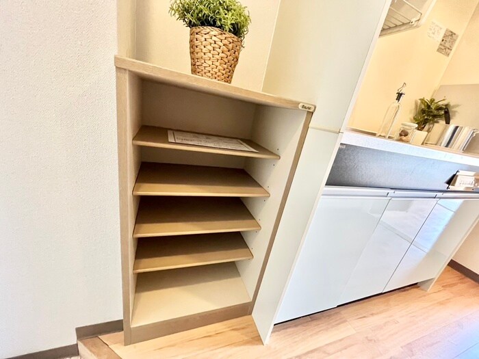 物件内観写真15　(靴箱)