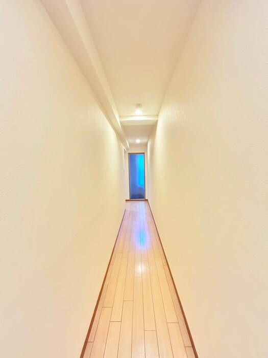 物件内観写真18　(廊下)