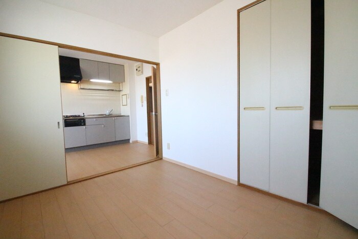 物件内観写真7　(居室)