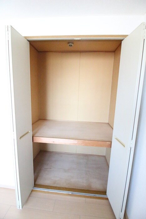 物件内観写真18　(収納)