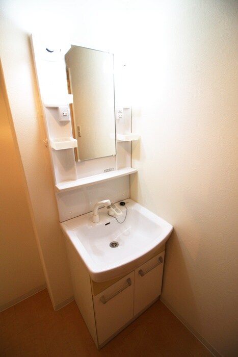 物件内観写真11　(洗面)