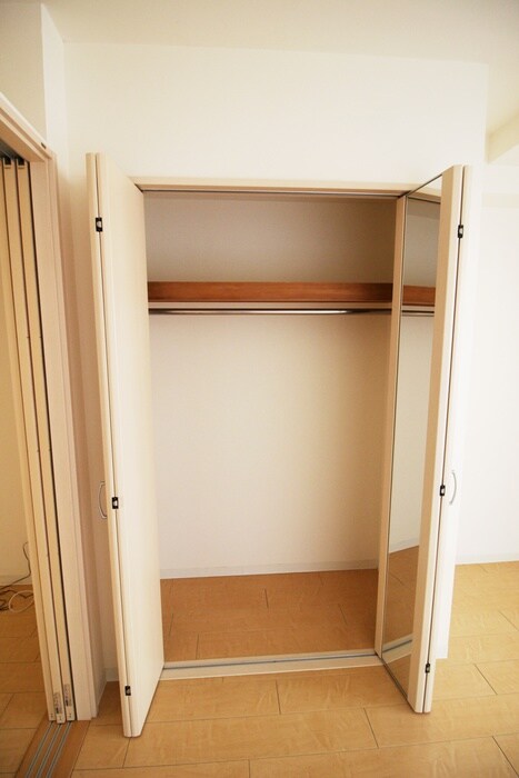 物件内観写真13　(収納)