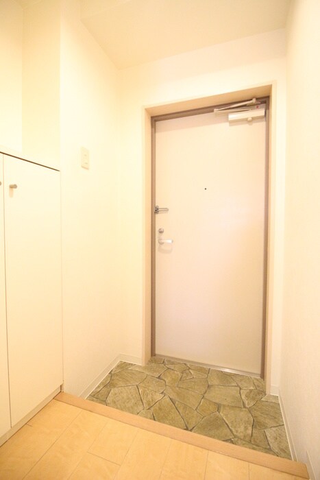 物件内観写真14　(玄関)