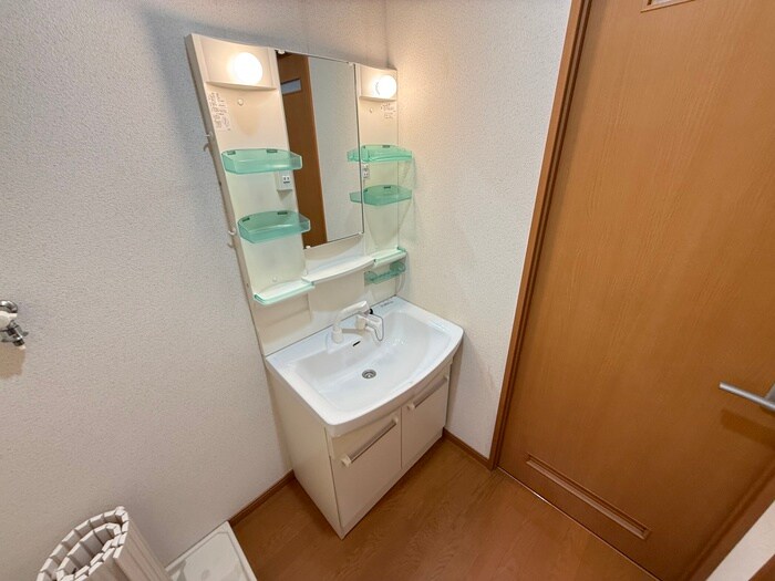 物件内観写真11　(洗面)