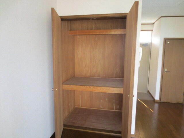 物件内観写真7　(収納)