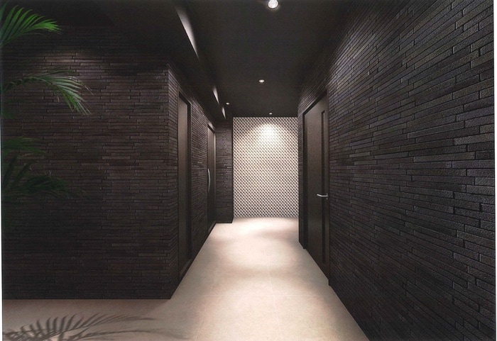 物件外観写真4　(エントランス部分)