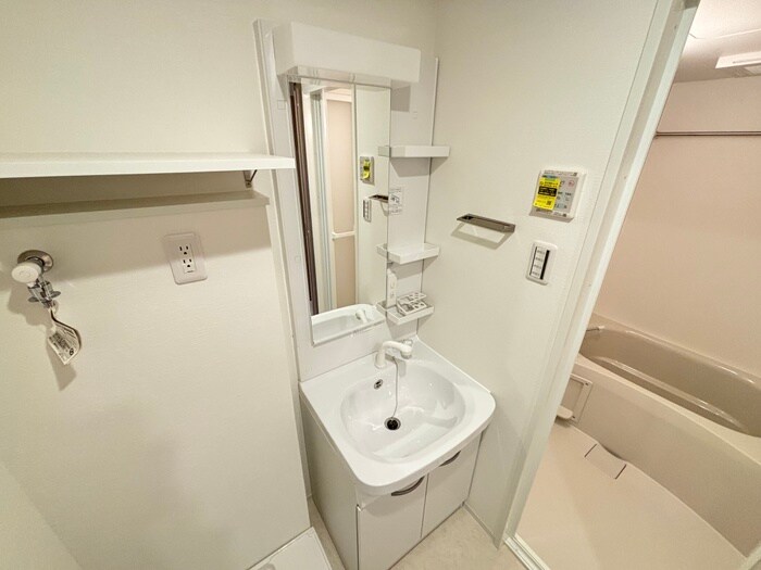 物件内観写真9　(洗面)