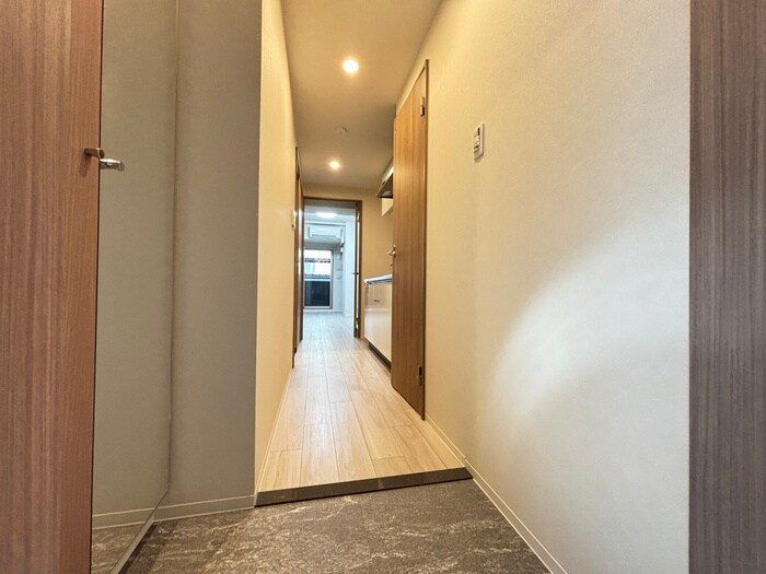物件内観写真19　(玄関)