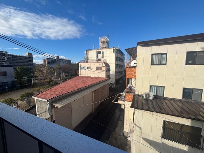 物件内観写真22　(室内からの展望)