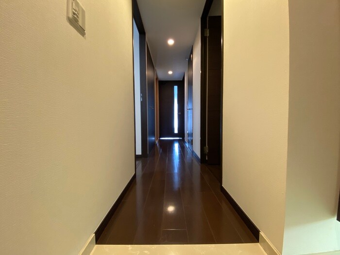 物件内観写真20　(廊下)
