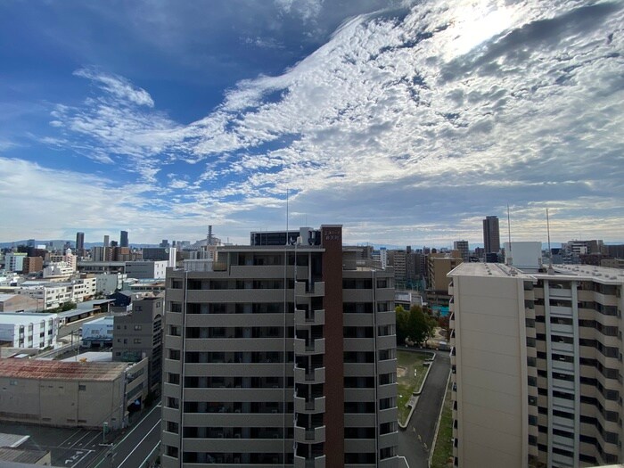 物件内観写真22　(室内からの展望)