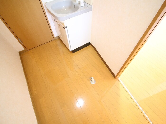 物件内観写真14　(洗濯機置場)