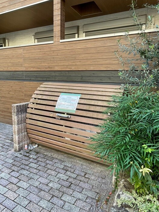 物件外観写真5　(外観写真)