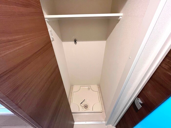 物件内観写真15　(洗濯機置場)