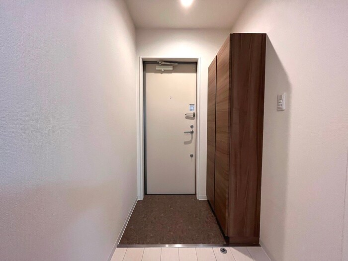 物件内観写真16　(玄関)
