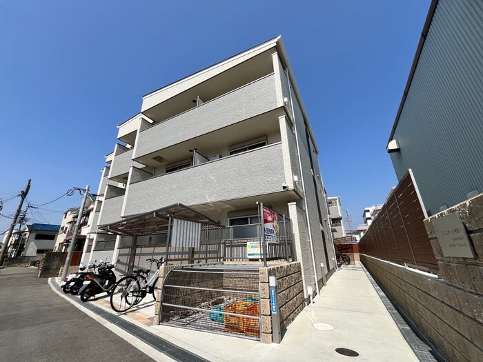 物件外観写真1　(外観写真)