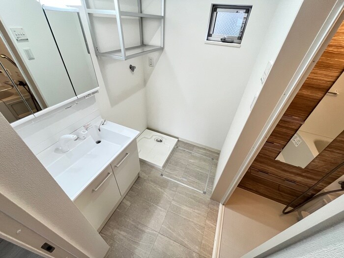 物件内観写真13　(洗面)