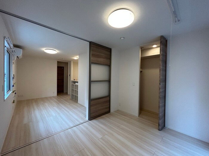 物件内観写真9　(居室)