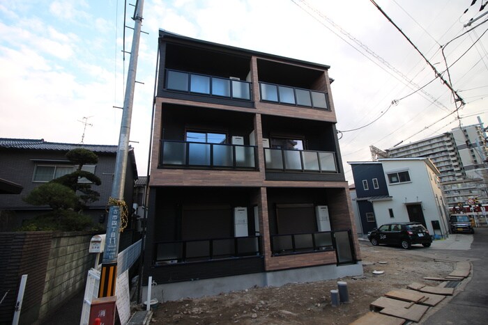 物件外観写真2　(外観写真)