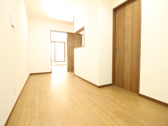 物件内観写真4　(居室)