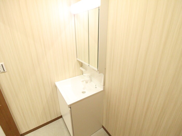 物件内観写真8　(洗面)