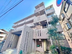 キャトル・セゾン外観写真