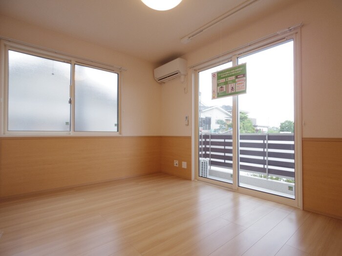 物件内観写真10　(居室)