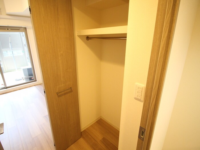 物件内観写真13　(収納)