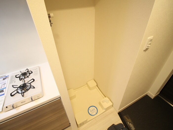 物件内観写真17　(洗濯機置場)