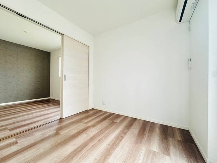 物件内観写真18　(居室)