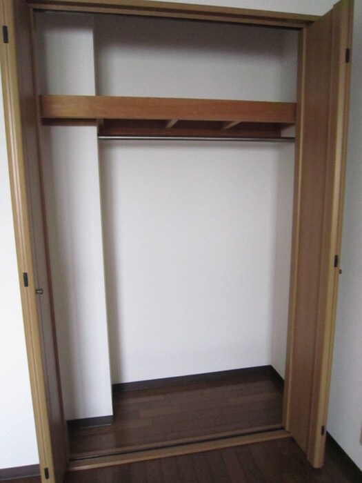 物件内観写真12　(収納)