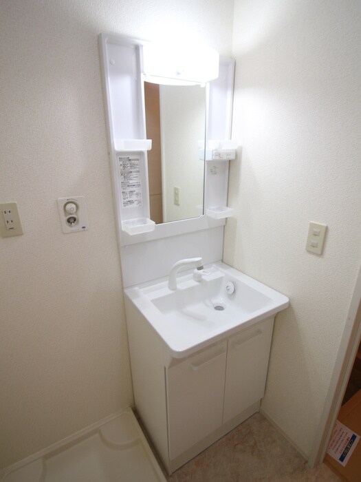 物件内観写真11　(洗面)